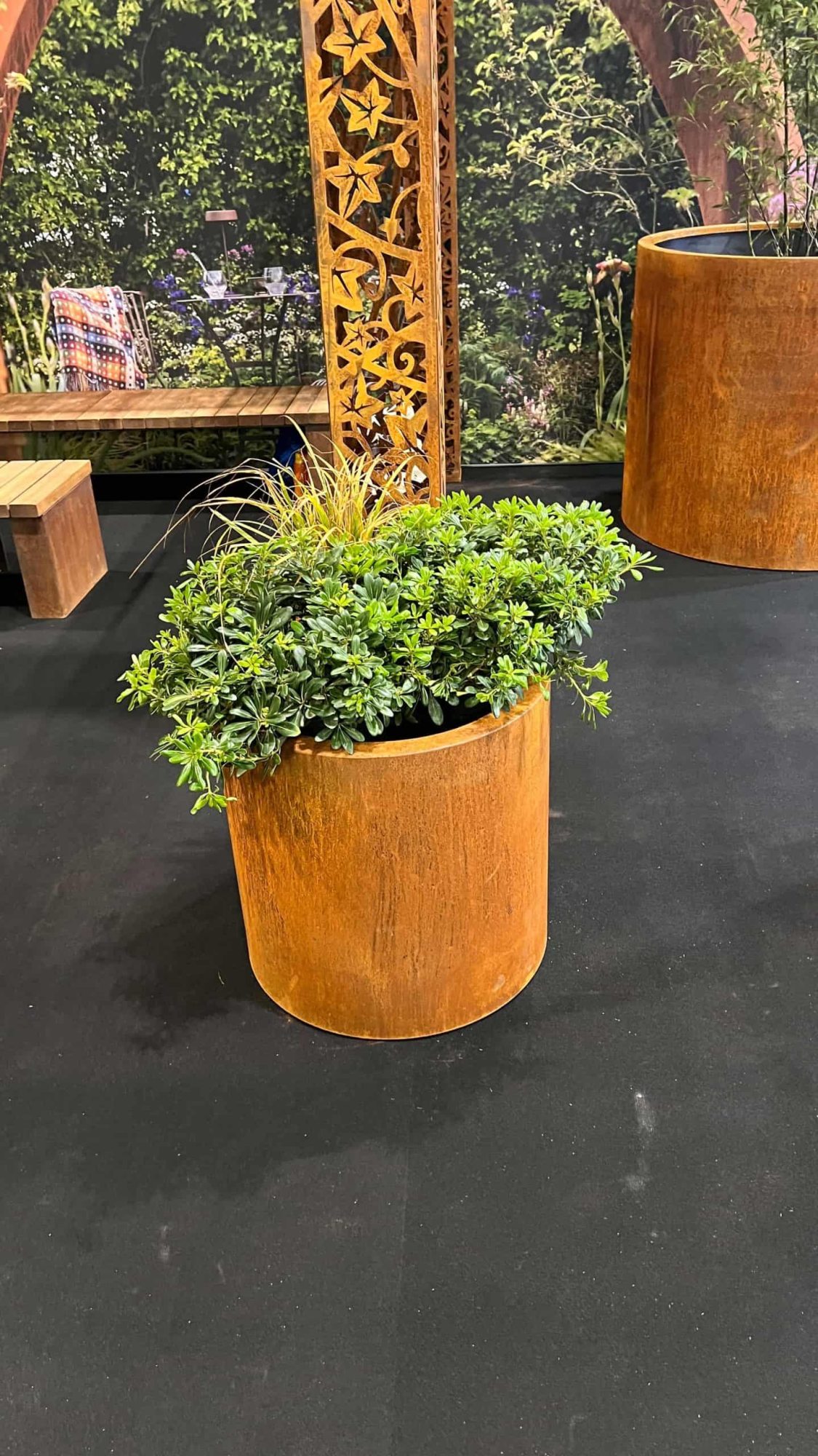 Henley Cylindrical Planter - Mild Steel or Corten – Multiple Sizes - Image 3