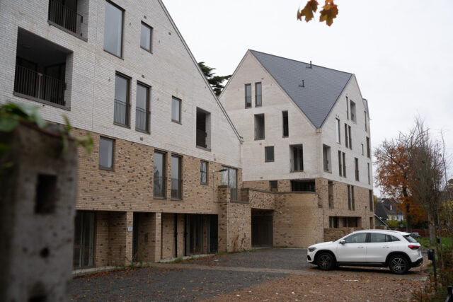 Residential buildings and access areas at Foxley Lane.