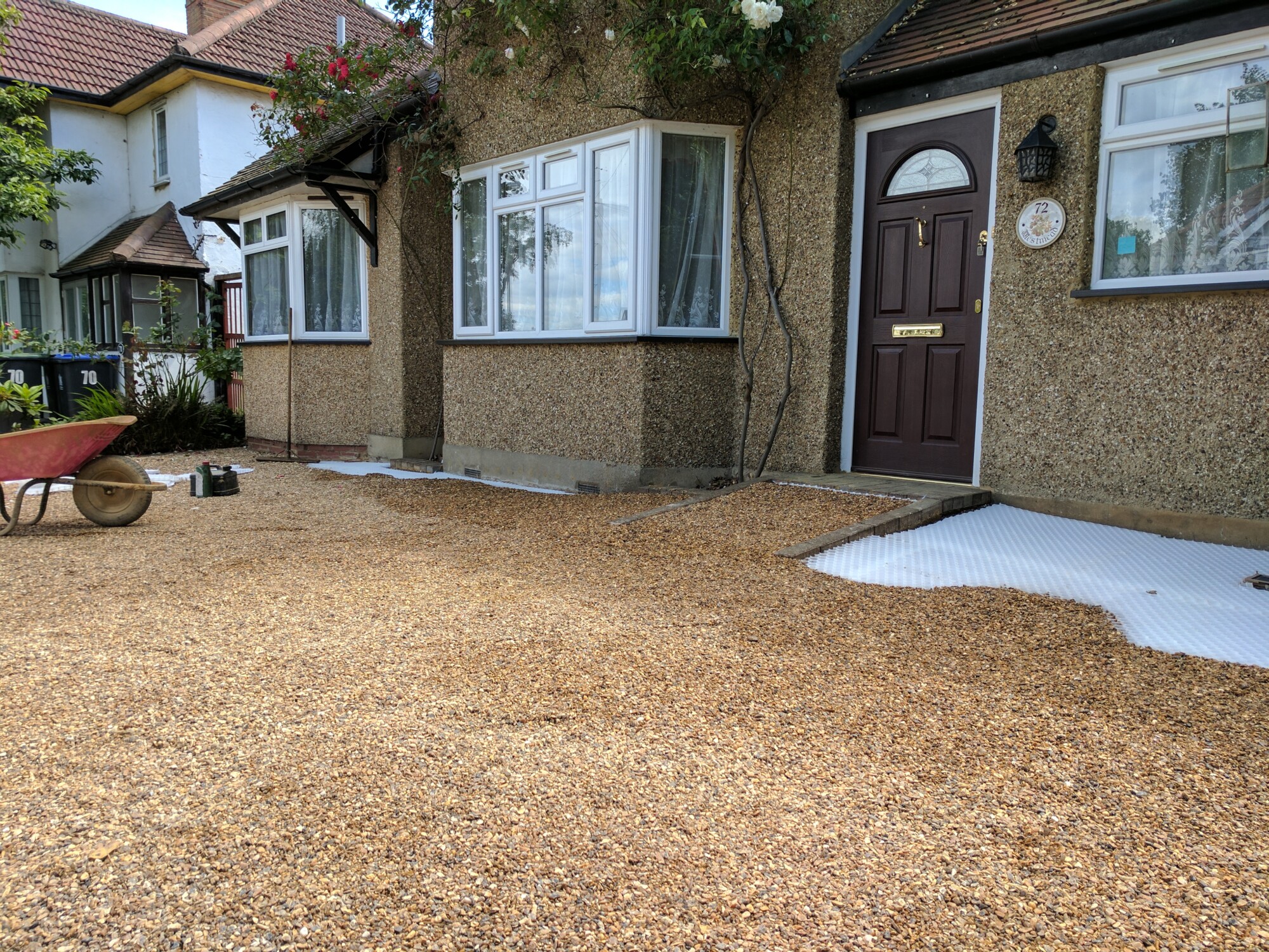 DISABLED ACCESS DRIVEWAY INSTALLATION – CORE’S GRAVEL STABILISER