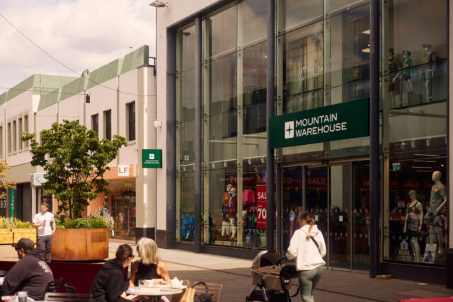 Shops and outdoor seating around Stamford Square in Altrincham.