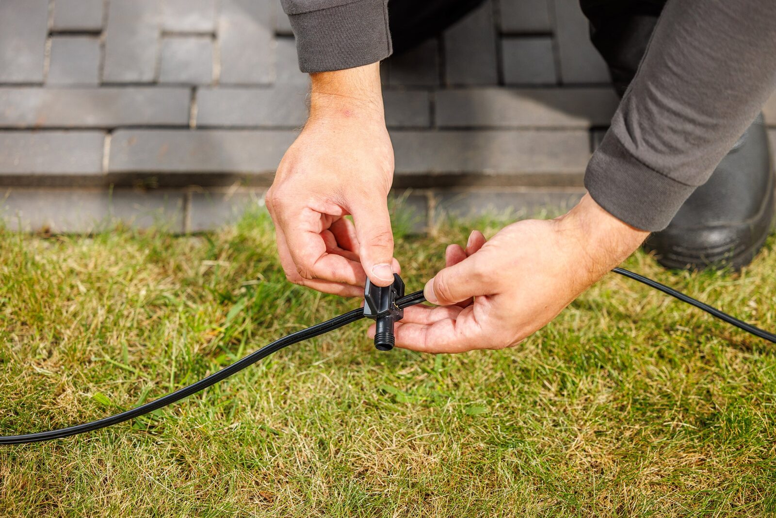 Lightpro Garden Lighting Cable Connector – F (Female) - Image 3